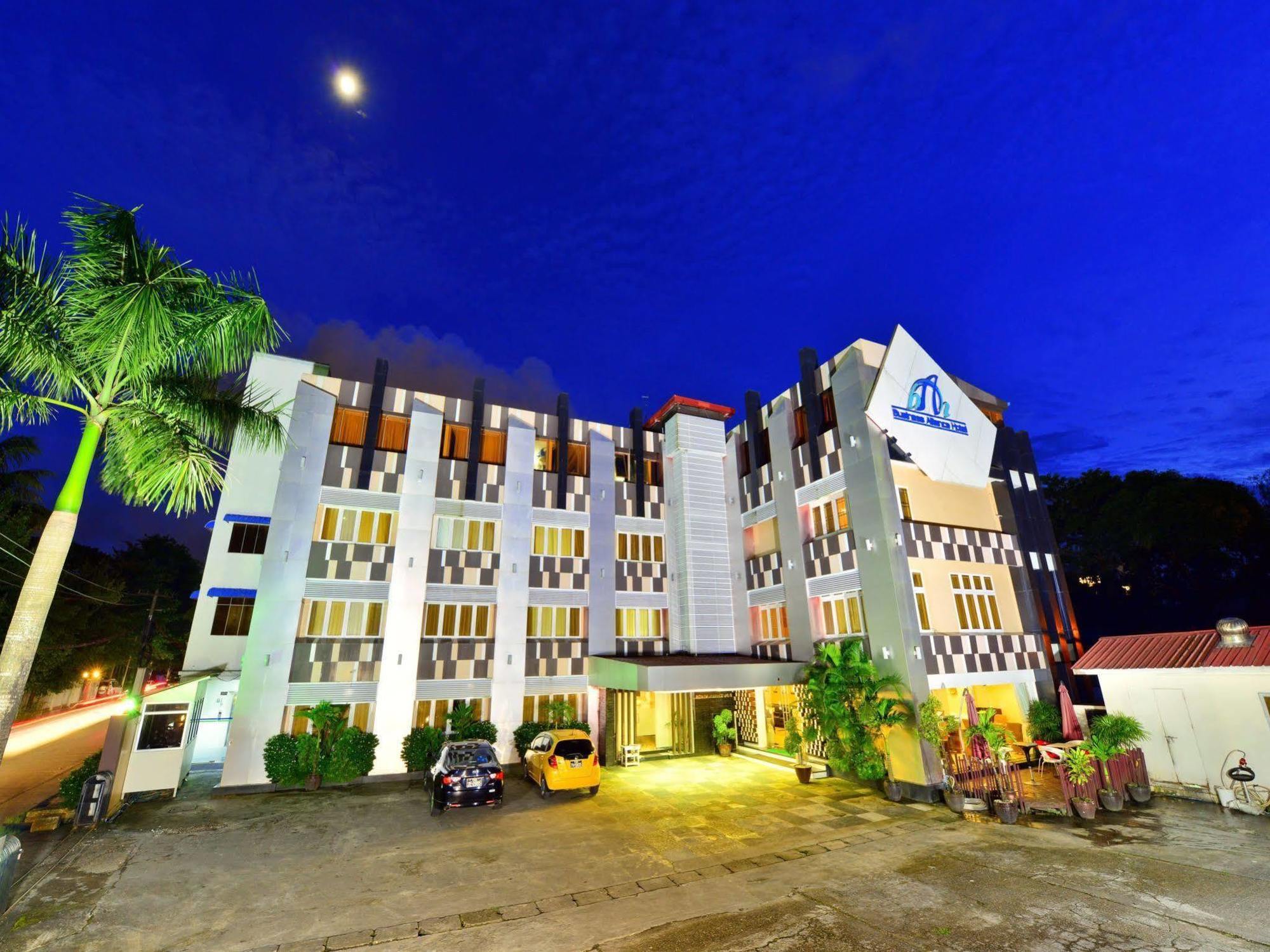 Business Alliance Hotel Yangon Bagian luar foto