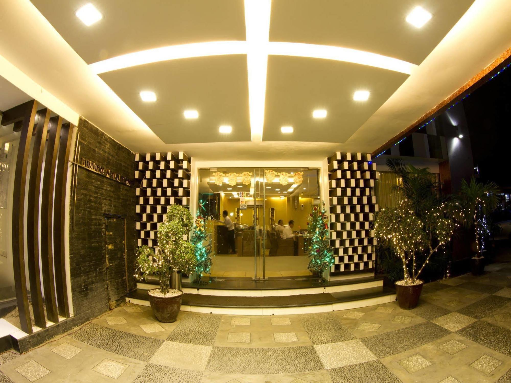 Business Alliance Hotel Yangon Bagian luar foto